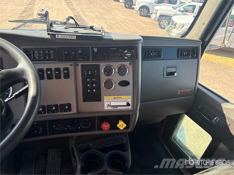 Kenworth T370 Flatbed / Dropside trucks