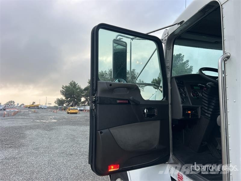 Kenworth T370 Dzērienu piegāds kravas mašīnas