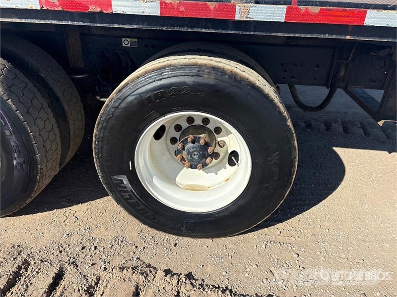Kenworth T370 Flatbed / Dropside trucks