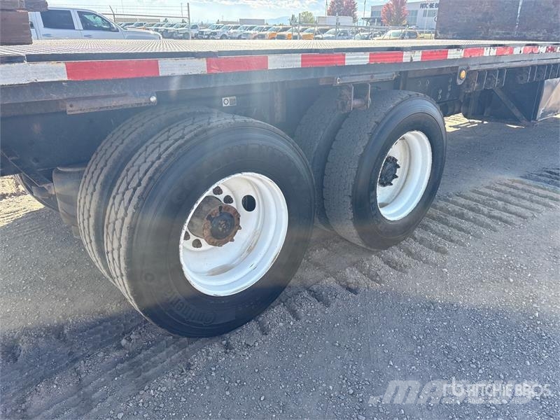 Kenworth T370 Flatbed / Dropside trucks