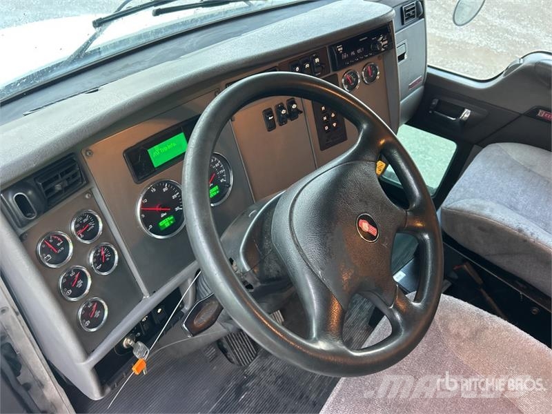 Kenworth T370 Dzērienu piegāds kravas mašīnas