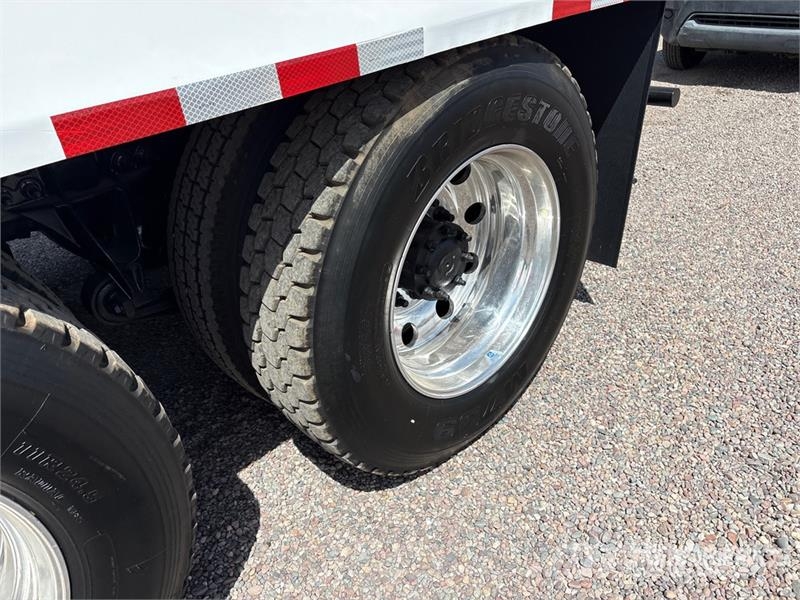 Kenworth T370 Veepaagiga autod