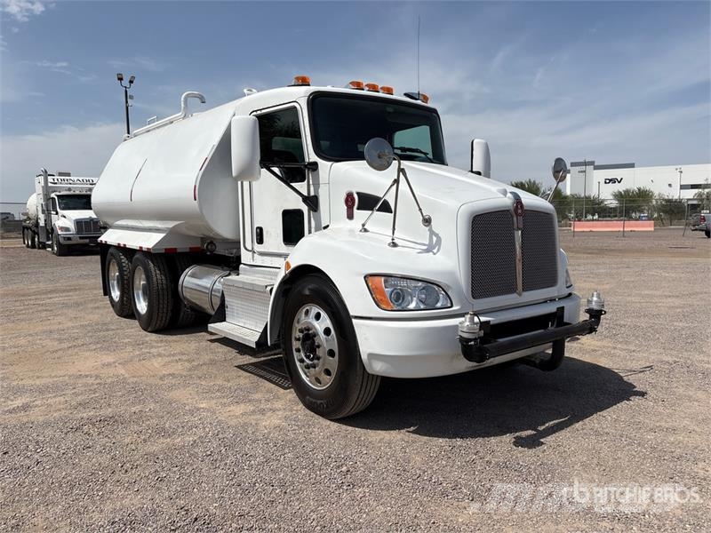 Kenworth T370 Vesisäiliöautot
