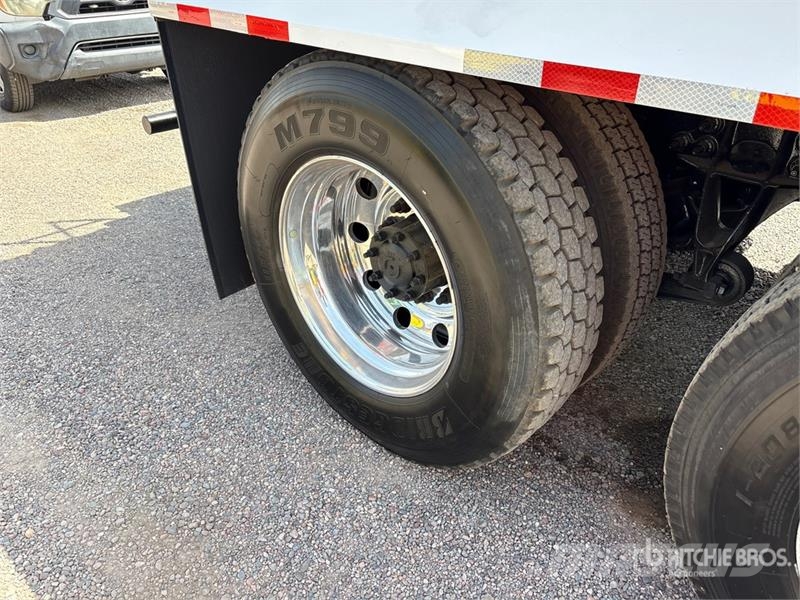 Kenworth T370 Veepaagiga autod