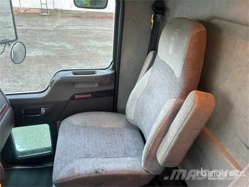 Kenworth T370 Dzērienu piegāds kravas mašīnas