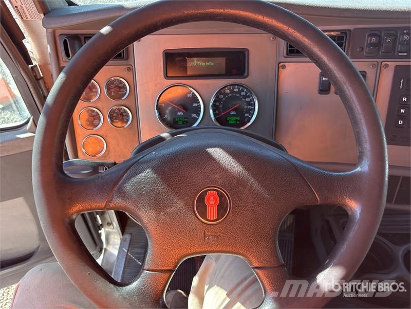 Kenworth T370 Вантажівки для доставки напоїв