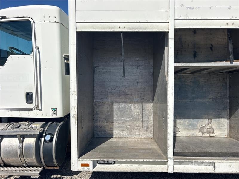 Kenworth T370 Getränkewagen