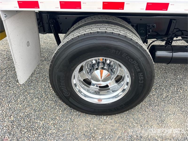 Kenworth T370 Ūdens mašīnas