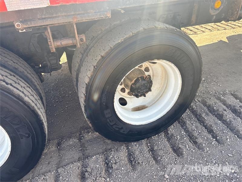 Kenworth T370 Flatbed / Dropside trucks