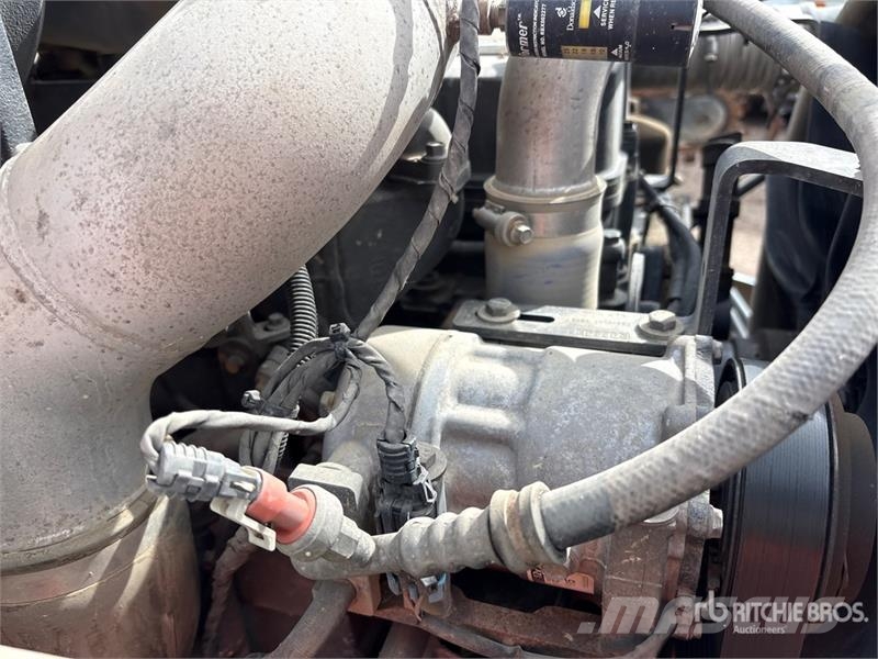 Kenworth T370 4x2 Service Truck Közúti karbantartó haszongépek