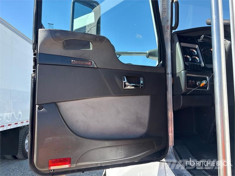 Kenworth T400 Vlačilci