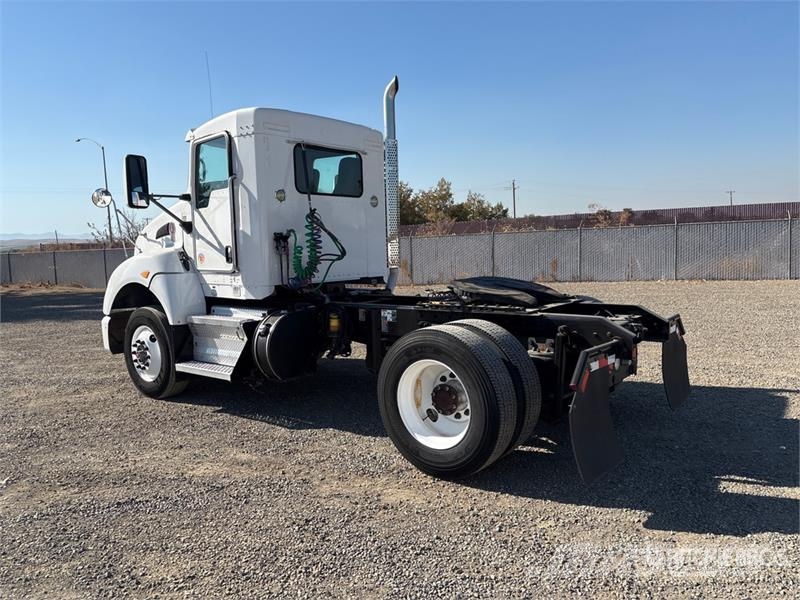 Kenworth T400 Vlačilci