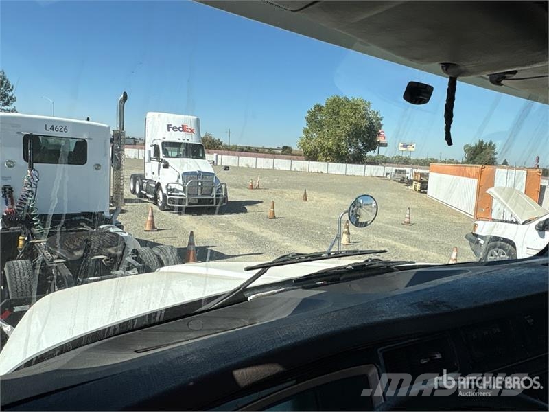 Kenworth T400 Vlačilci