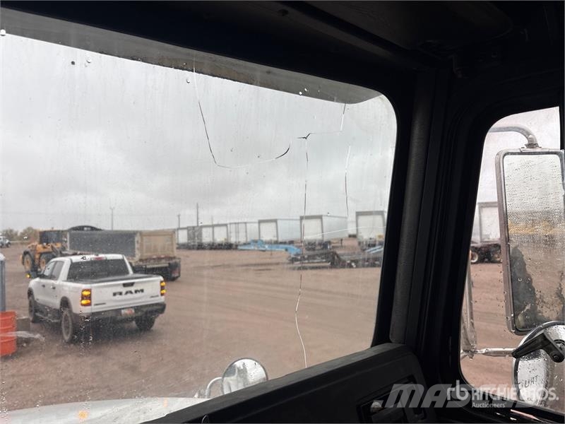 Kenworth T450B T/A Dump Truck Camiones bañeras basculantes o volquetes