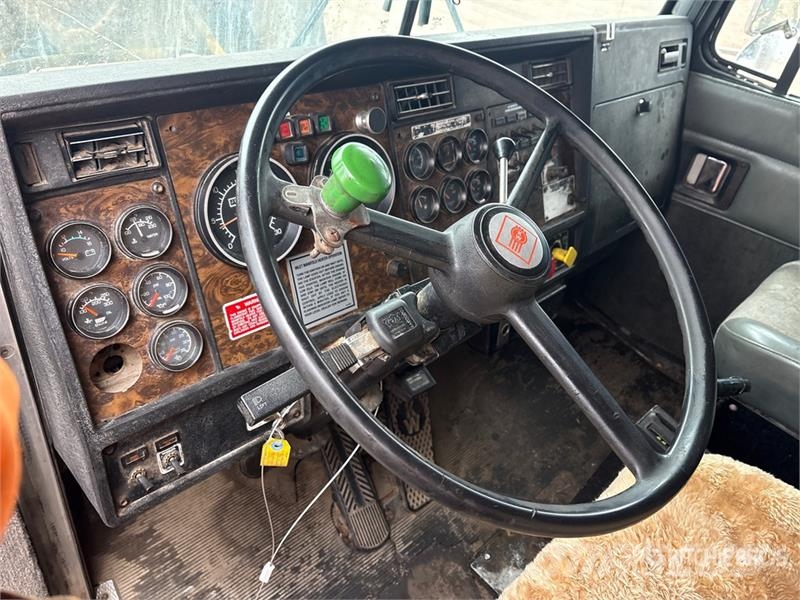 Kenworth T450B T/A Dump Truck Camiones bañeras basculantes o volquetes