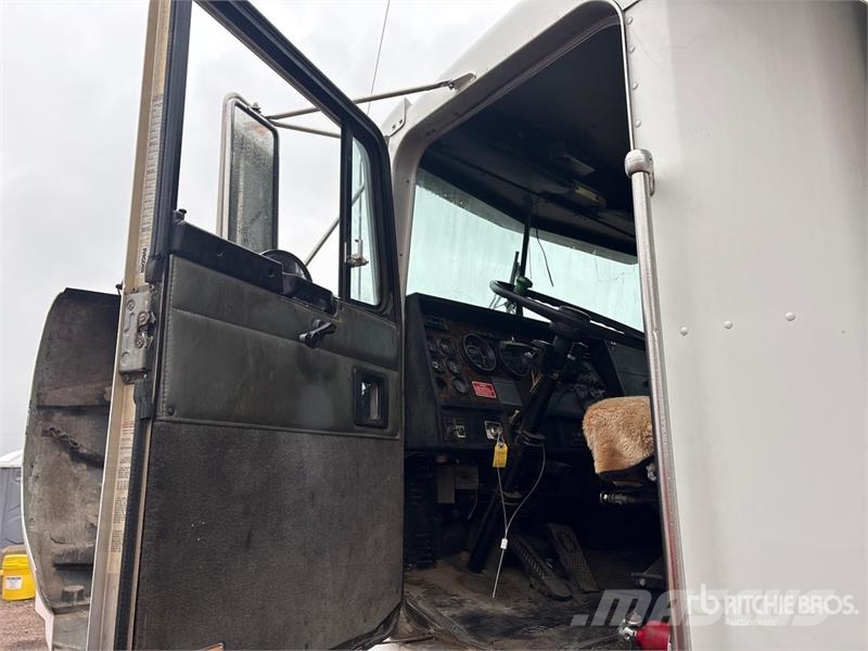 Kenworth T450B T/A Dump Truck Camiones bañeras basculantes o volquetes