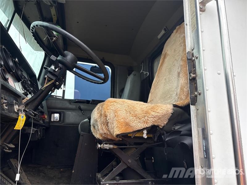 Kenworth T450B T/A Dump Truck Camiones bañeras basculantes o volquetes