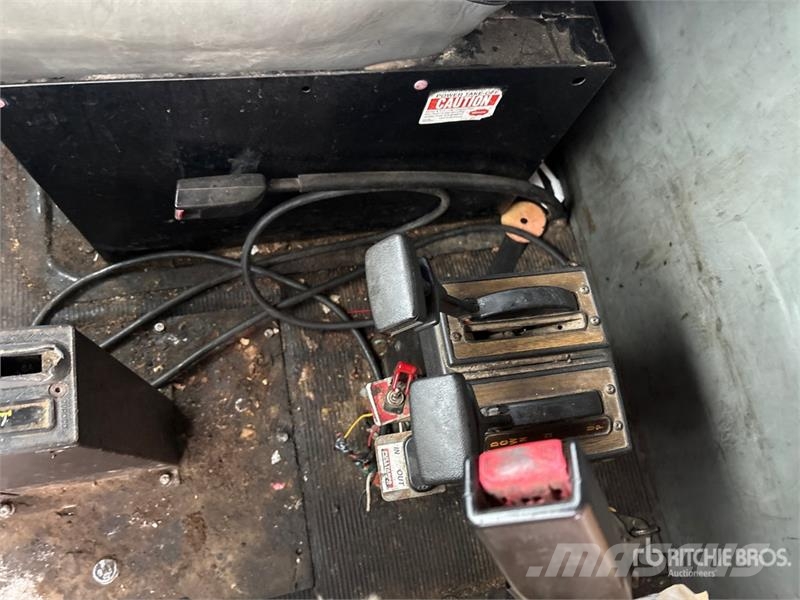 Kenworth T450B T/A Dump Truck Camiones bañeras basculantes o volquetes