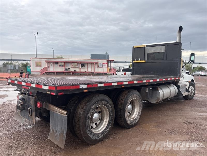 Kenworth T660 Platformos/ Pakrovimas iš šono