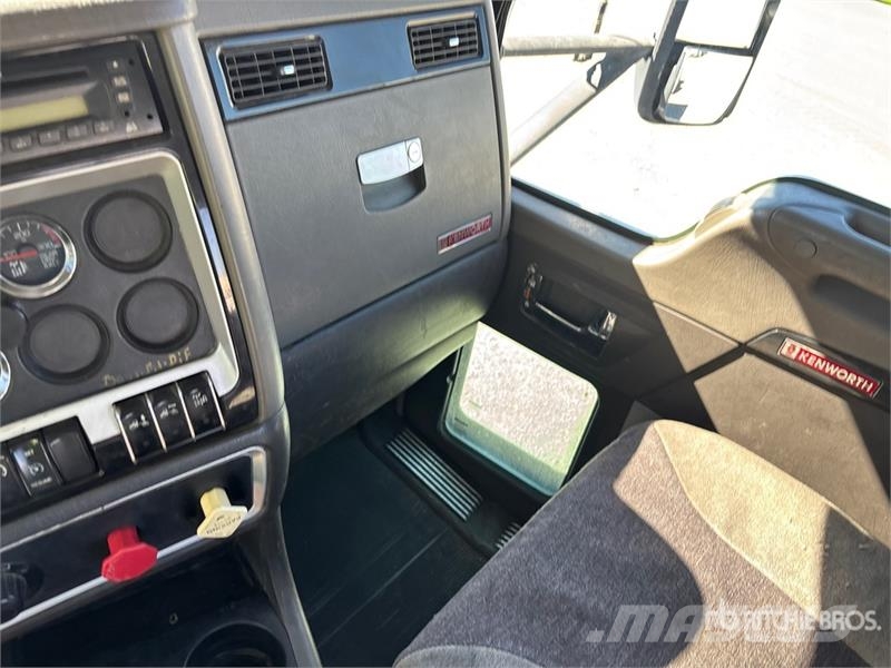 Kenworth T660 6x4 Roll-Off Truck Kravas automašinas konteineru vedeji