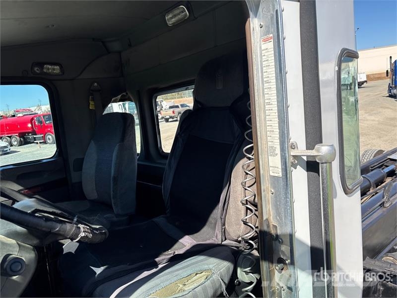 Kenworth T660 6x4 Roll-Off Truck Kravas automašinas konteineru vedeji