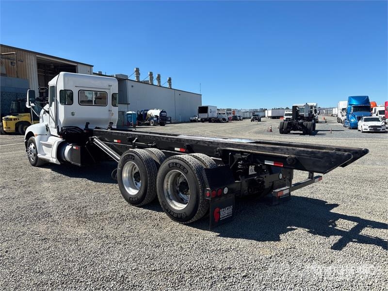 Kenworth T660 6x4 Roll-Off Truck Kravas automašinas konteineru vedeji