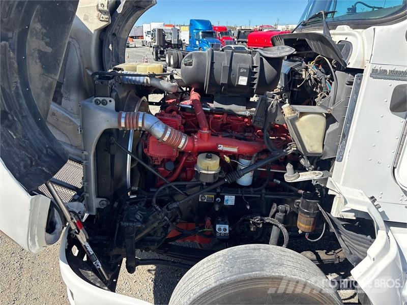 Kenworth T660 6x4 Roll-Off Truck Kravas automašinas konteineru vedeji