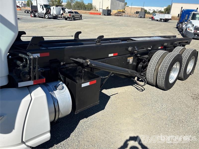 Kenworth T660 6x4 Roll-Off Truck Kravas automašinas konteineru vedeji