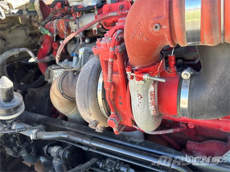 Kenworth T660 6x4 Roll-Off Truck Kravas automašinas konteineru vedeji