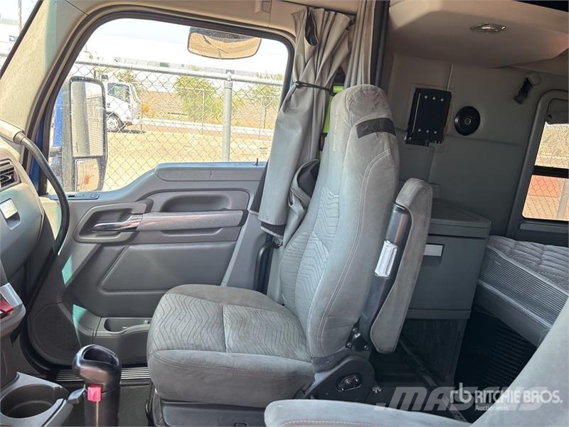 Kenworth T680 Vetopöytäautot