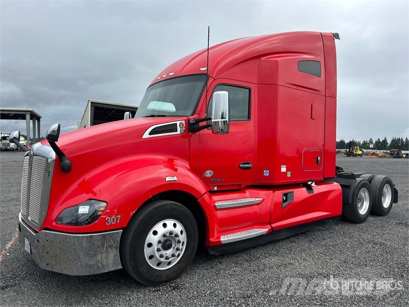 Kenworth T680 Prime Movers