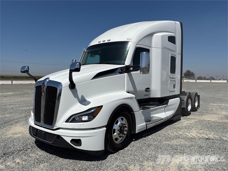 Kenworth T680 Prime Movers