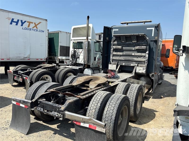 Kenworth T680 Vetopöytäautot
