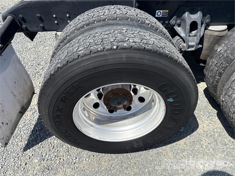 Kenworth T680 Autotractoare