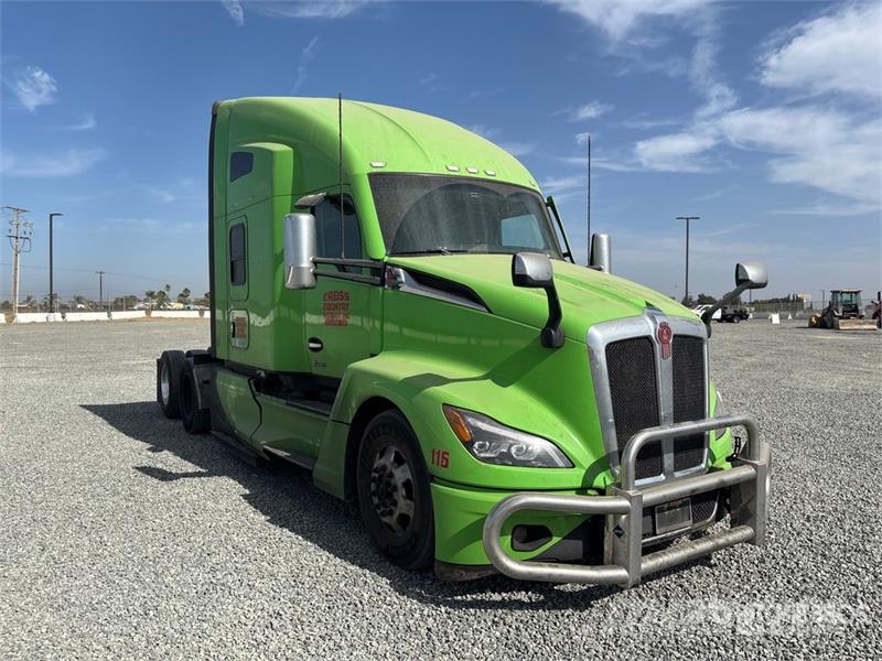 Kenworth T680 Sattelzugmaschinen