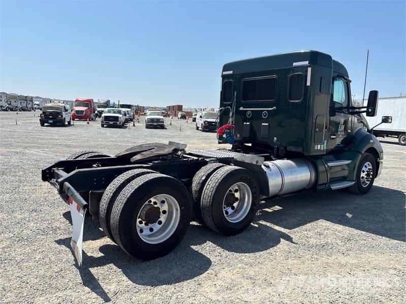 Kenworth T680 Autotractoare