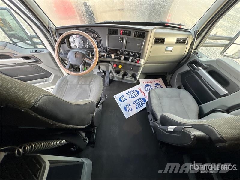 Kenworth T680 Motrici e Trattori Stradali