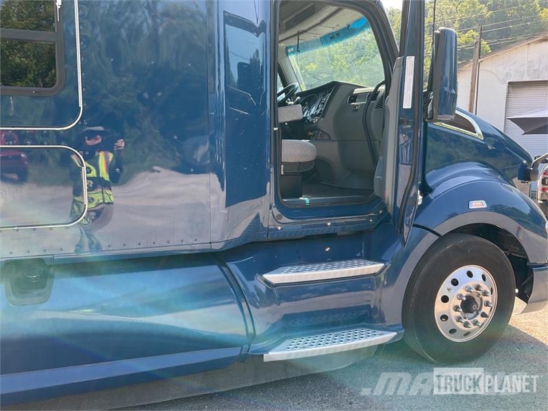 Kenworth T680 Prime Movers