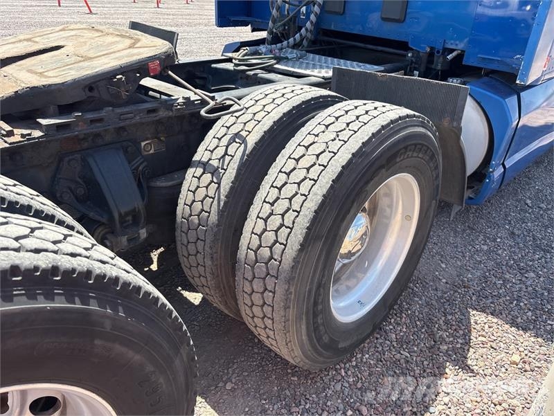 Kenworth T680 Vetopöytäautot