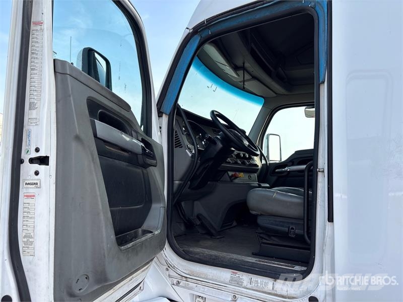 Kenworth T680 트랙터 유닛