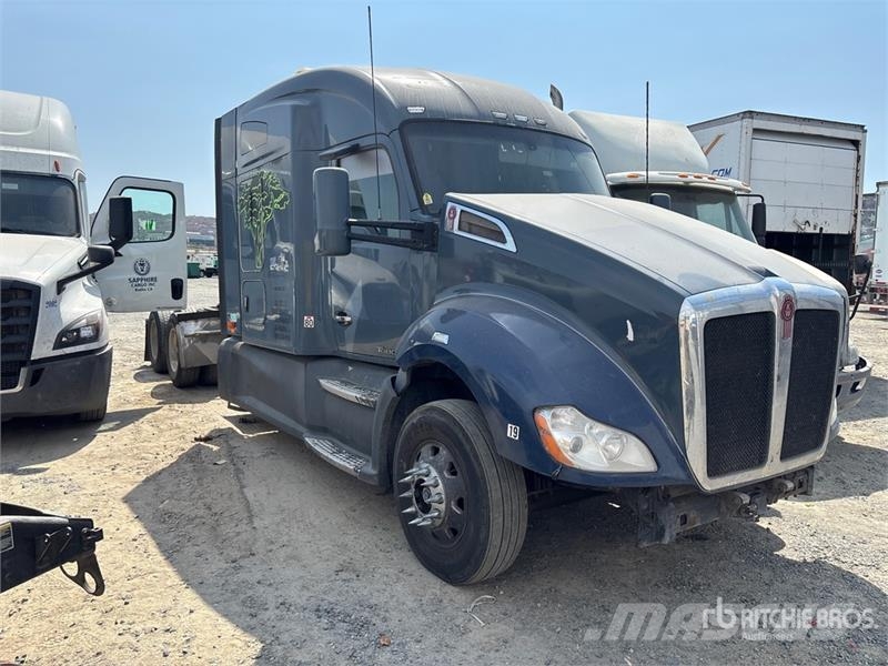 Kenworth T680 Vetopöytäautot