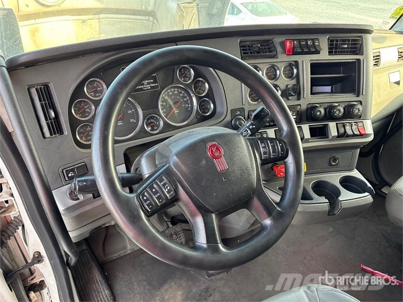 Kenworth T680 트랙터 유닛