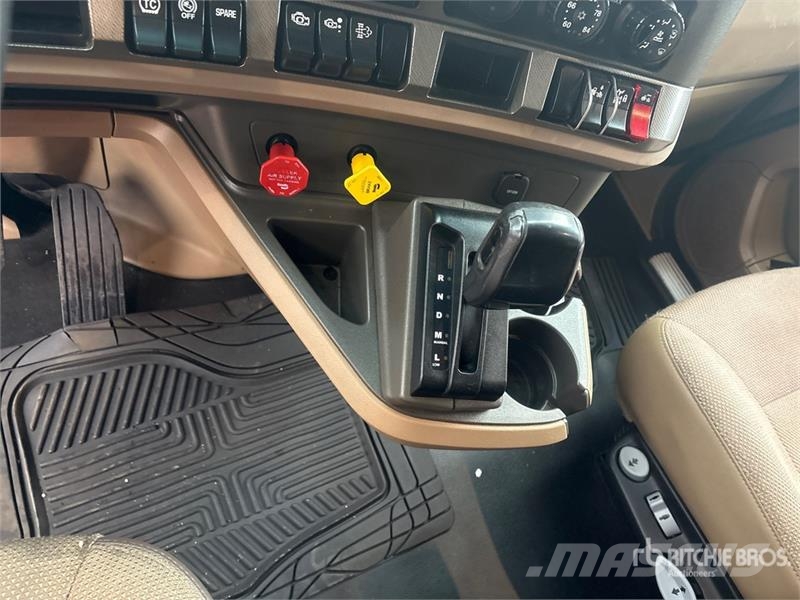 Kenworth T680 Trekkers
