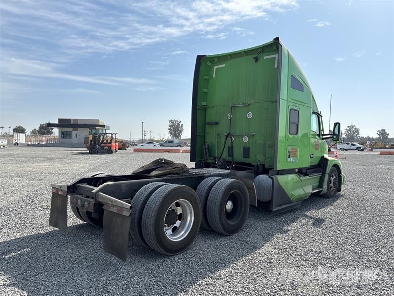 Kenworth T680 Sattelzugmaschinen