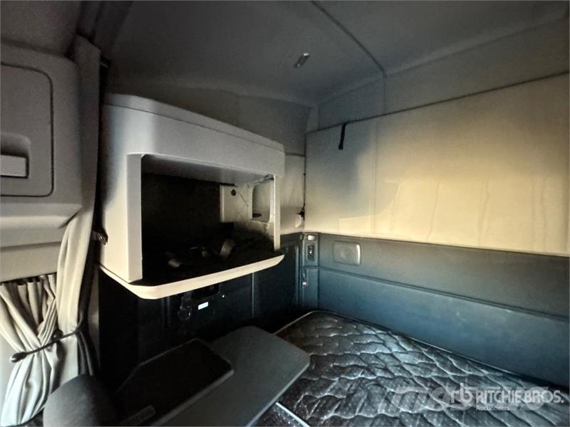 Kenworth T680 Prime Movers