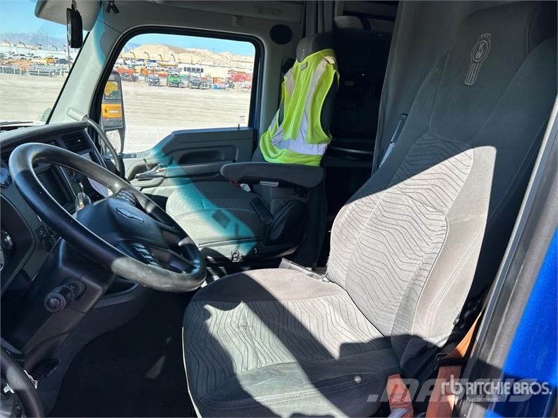 Kenworth T680 Tractor Units