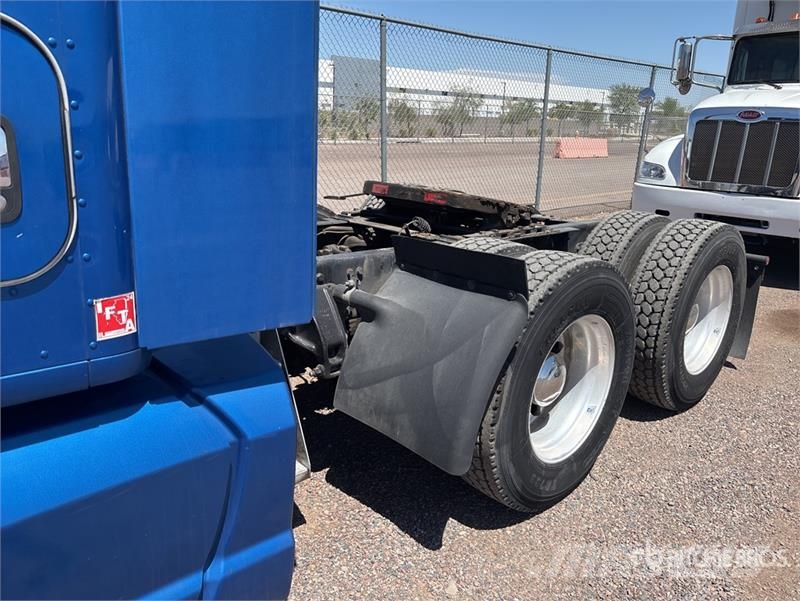 Kenworth T680 Vetopöytäautot