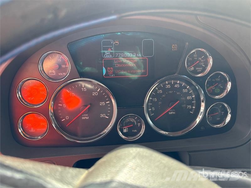 Kenworth T680 Vetopöytäautot