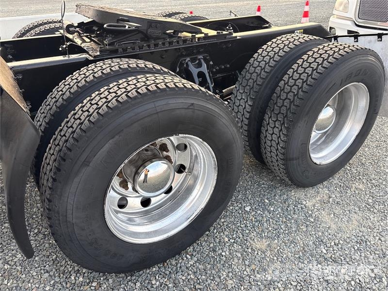 Kenworth T680 Motrici e Trattori Stradali