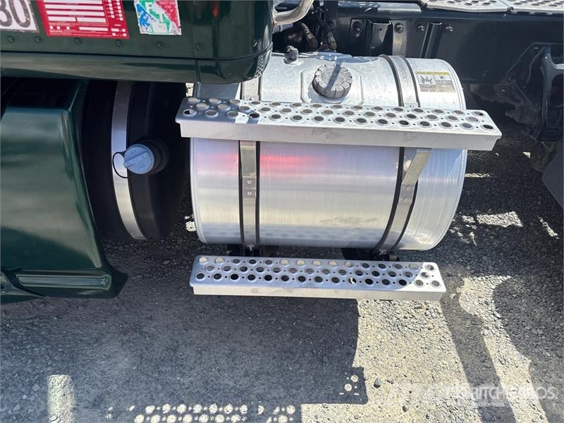 Kenworth T680 Autotractoare